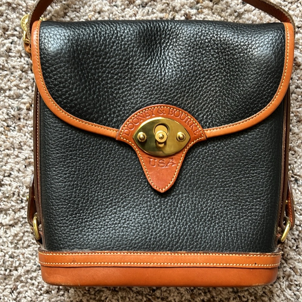 Dooney & Bourke All Weather Leather Cavalry Spectator Bag. 1990s EXCELLENT Cond.